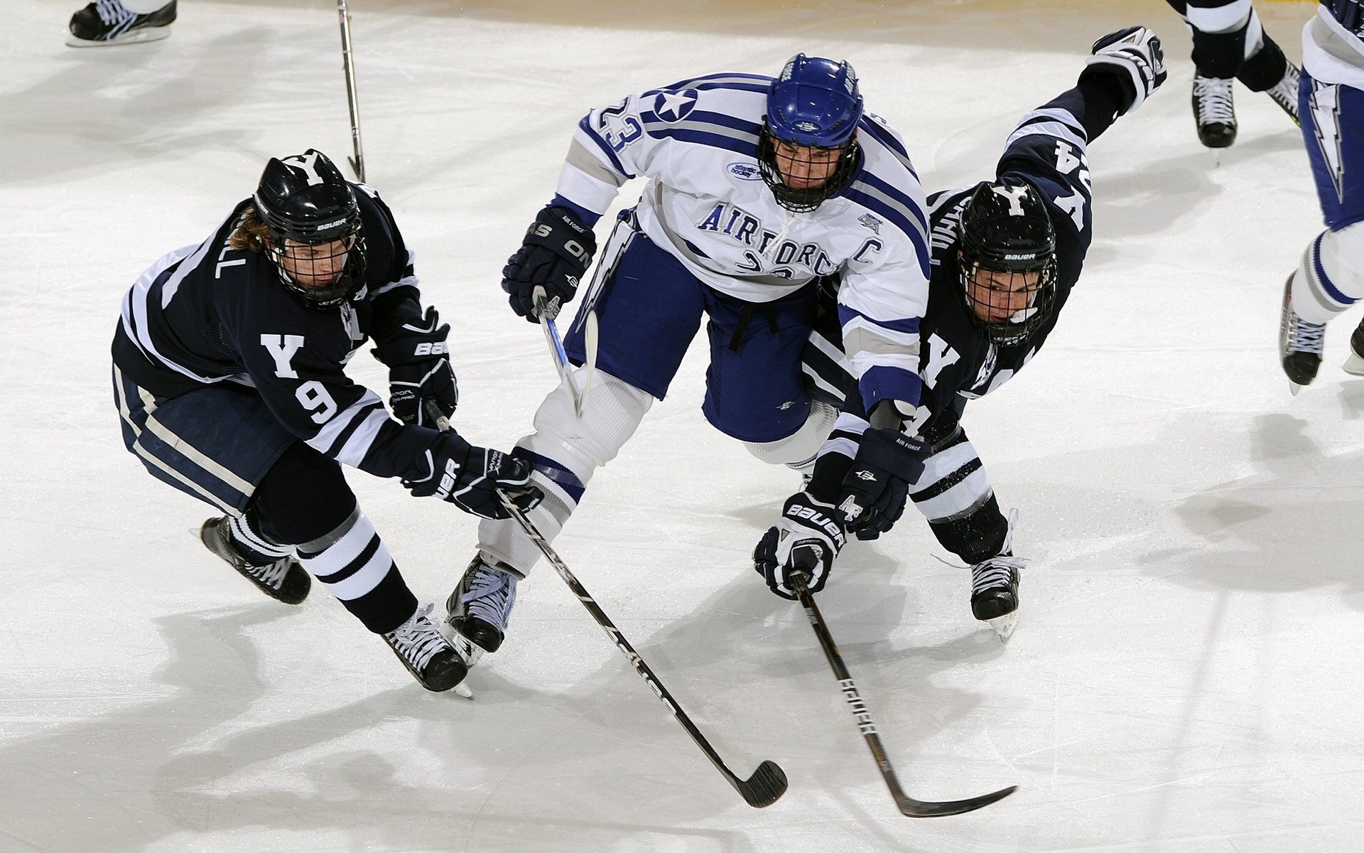 开云体育入口-火箭力克太阳，高诗岩扛起全队的背后故事