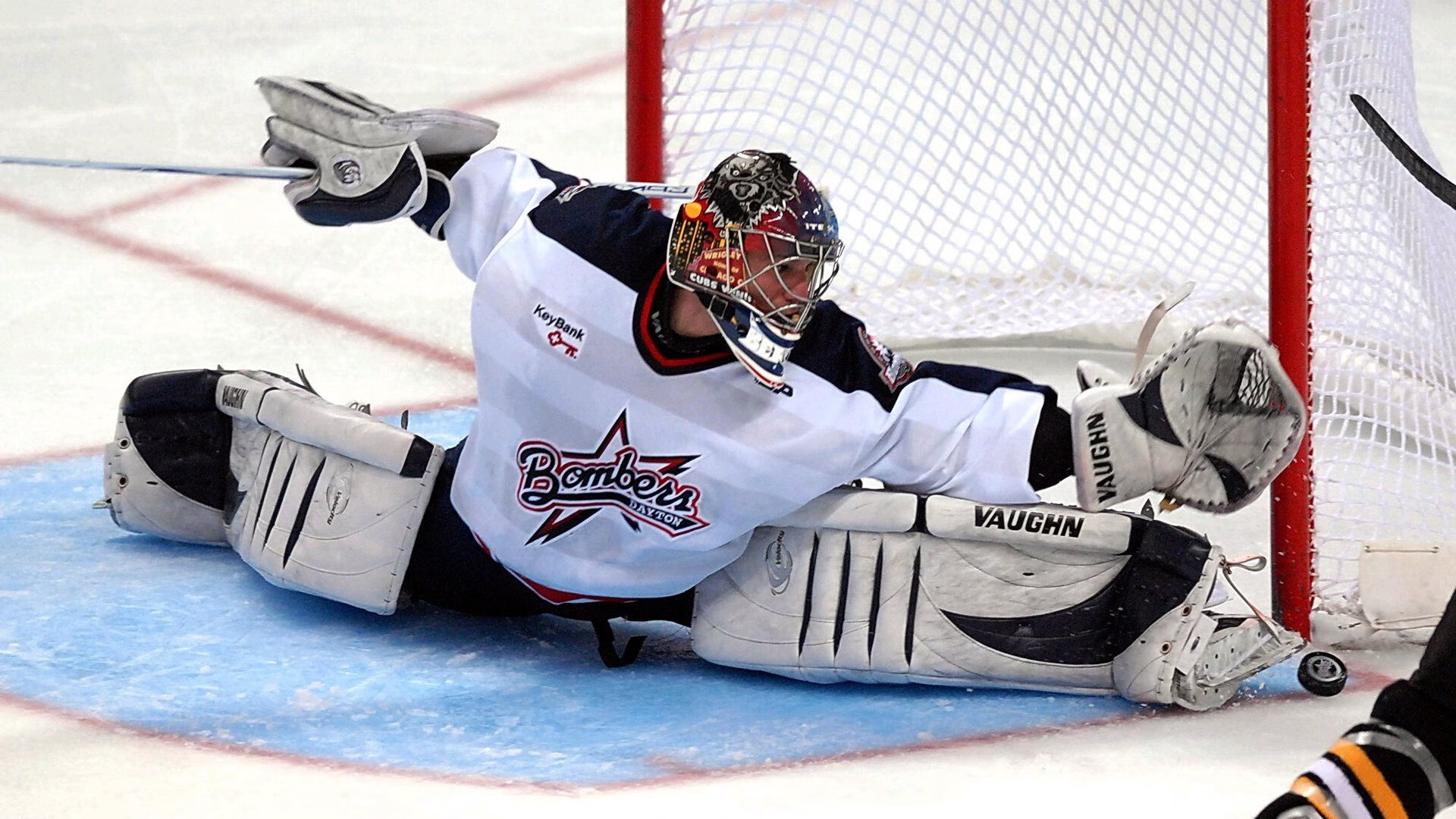 开云体育-诺里斯点燃赛场，雷诺车队横扫迈凯伦，一场颠覆与重生的方程式对决